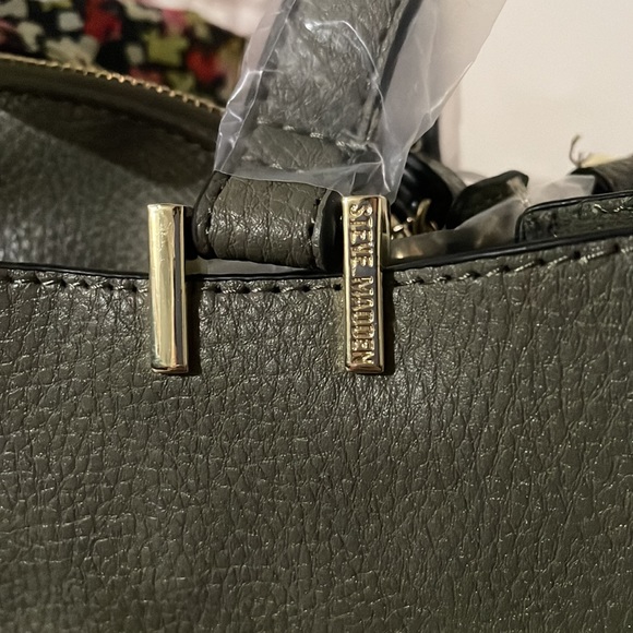 Olive Green Steve Madden Purse 👜 & Small Bag - Picture 11 of 12